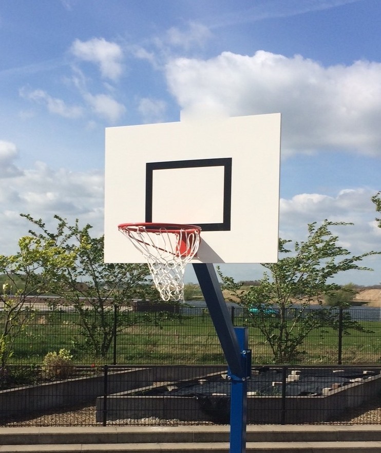Basketbalpalen voor buiten: SKWshop is uw specialist! 1 Basketbalpaal classic